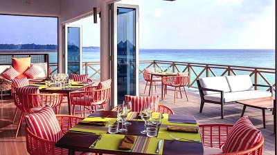 Vistas Lounge 水上酒吧