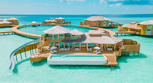 馬爾地夫滑水道渡假村