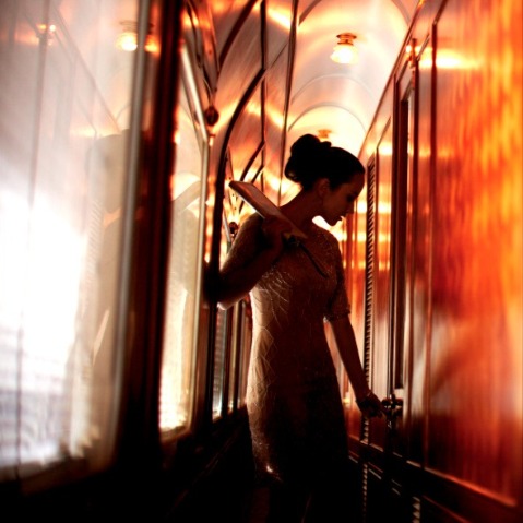 鋼琴吧和娛樂活動